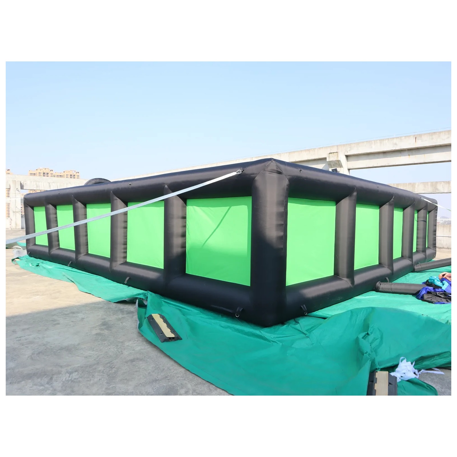Labirinto Inflável Preto e Ver - Outdoor Adventure Kids Party avaliação e preço